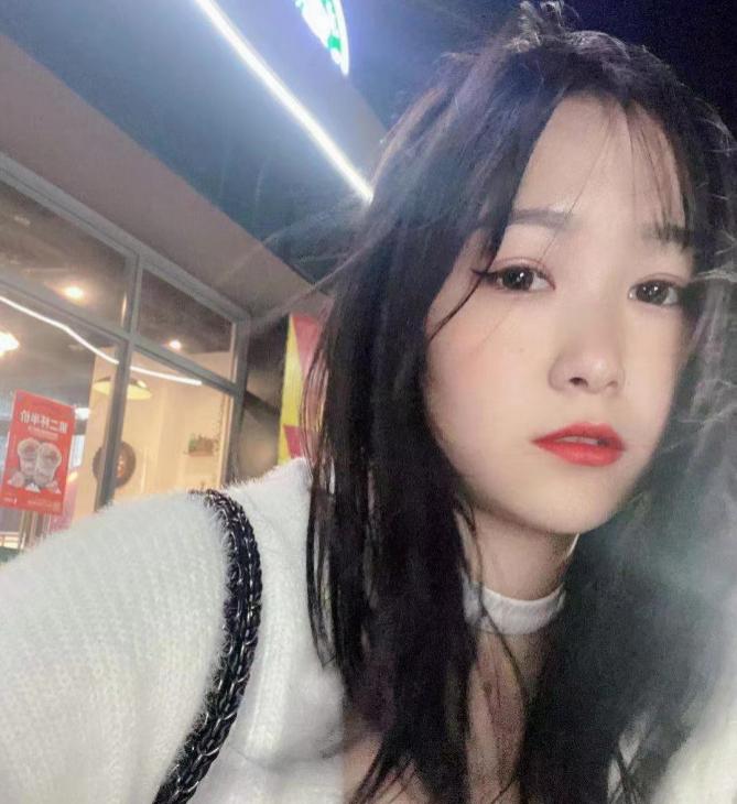 集美漂亮的00后